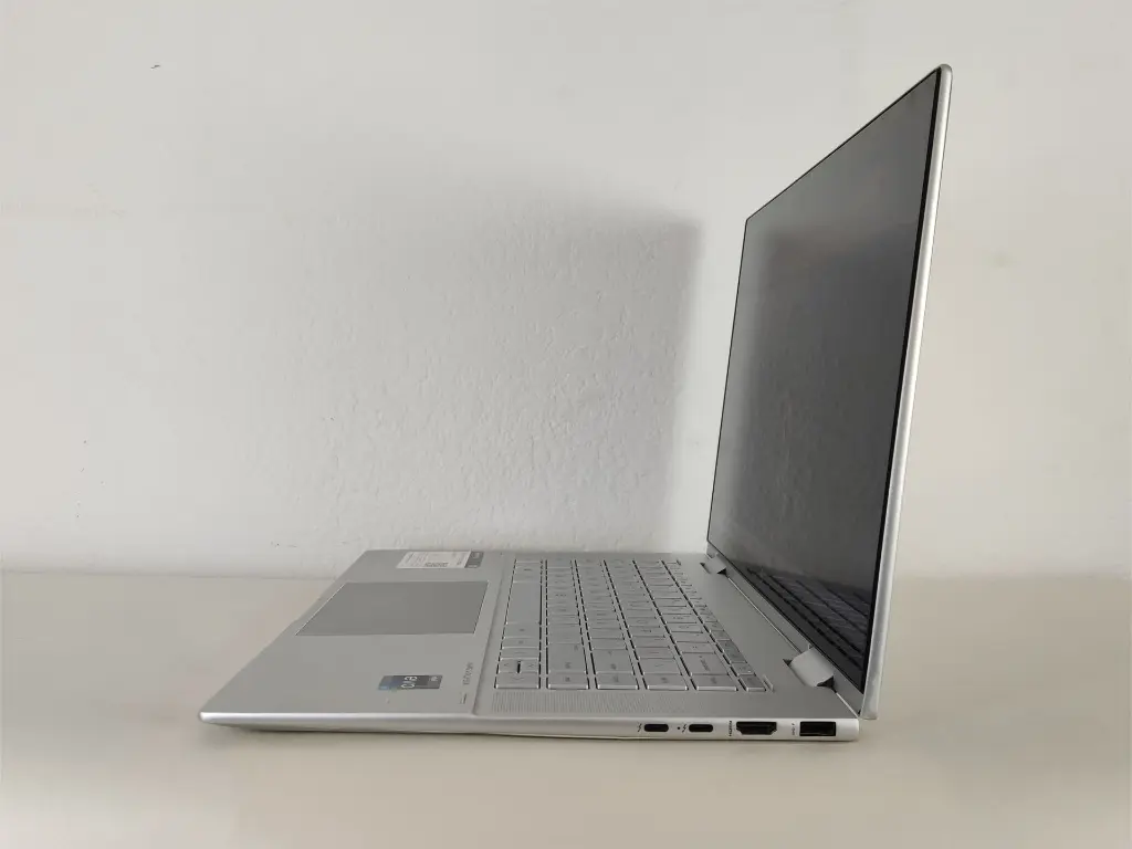 HP ENVY x360 2-in-1 15-ew0013dx Laptop - R.webp