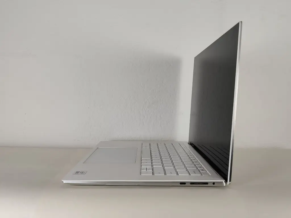 Dell XPS 15 9500 Laptop - R.webp