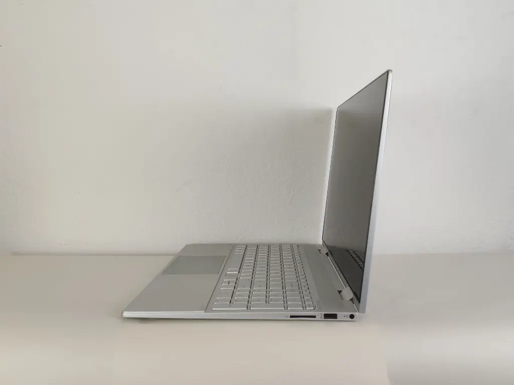 HP ENVY-3 x360 2-in-1 15-ew0013dx Laptop - R.webp