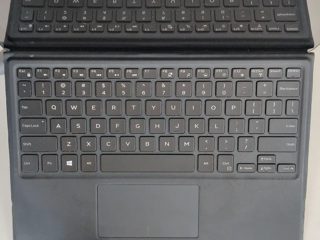 Dell Latitude 5285 2-in-1 Tablet - TK.webp