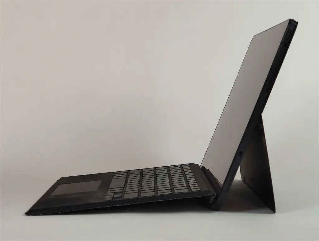 Dell Latitude 5285 2-in-1 Tablet - R.webp