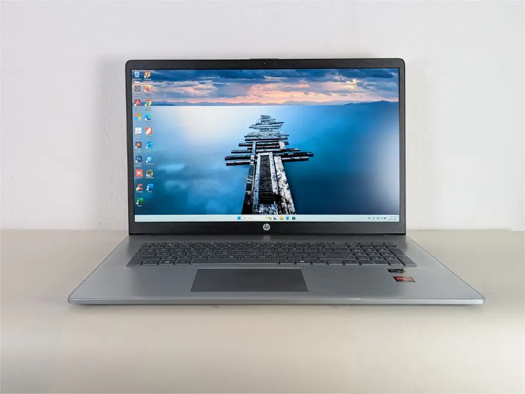 HP 17-cp2025dx Laptop
