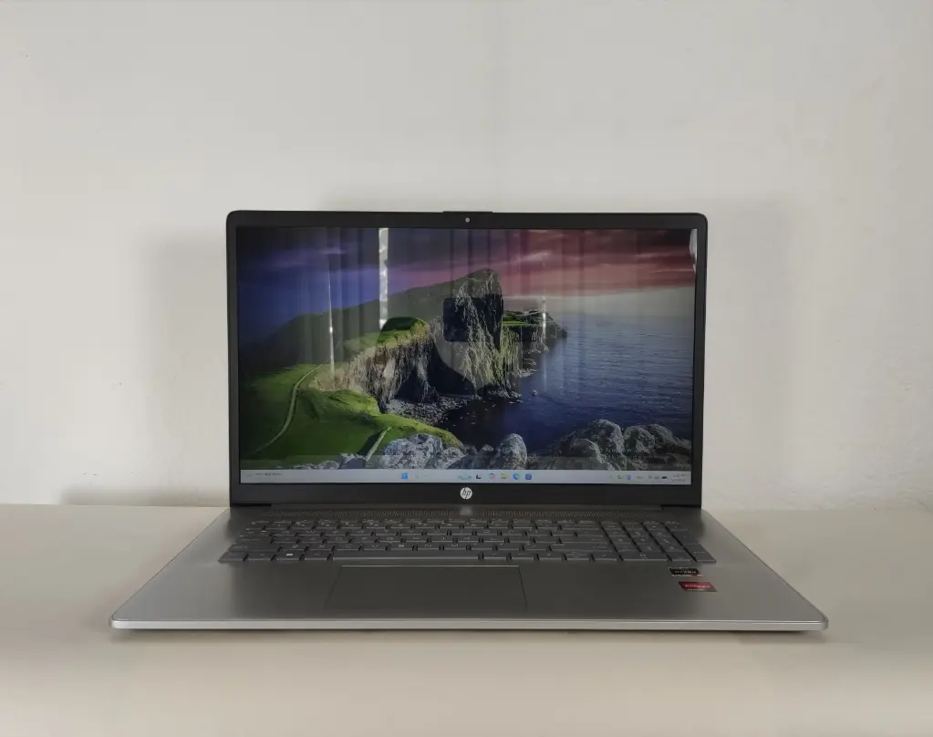 HP Laptop 17-cp3035cl